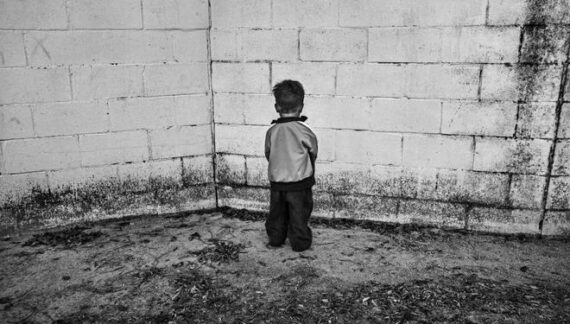 Neurocondena: la otra cara de la pobreza infantil